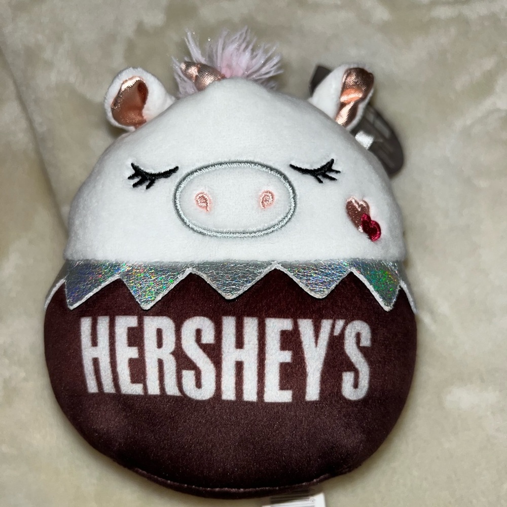Sofia Hersheys squishmallow